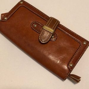 Michael Kors tan leather wallet